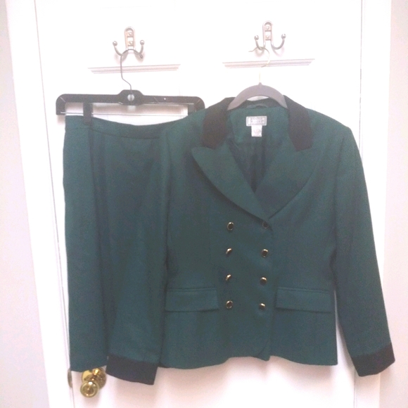 Jennifer Moore Dresses & Skirts - NEW Vtg Jennifer Moore Blazer/Skirt Set